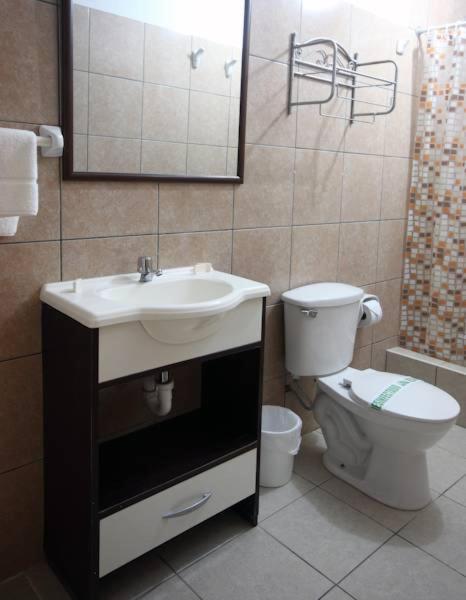 Hotel El Huacachinero Ика Экстерьер фото